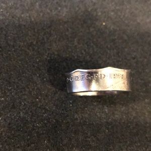 1978 Queen Elizabeth II coin ring